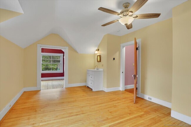 Building Photo - 46 Highland Terrace