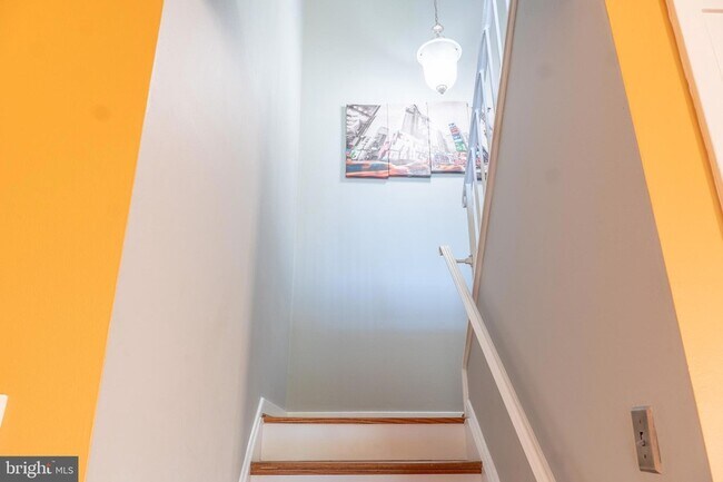 Building Photo - 9804 Hellingly Pl