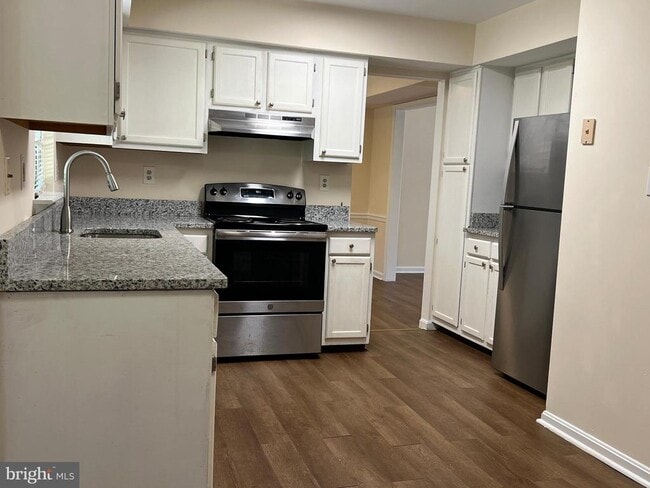 Building Photo - 6304 Cheetah Ct