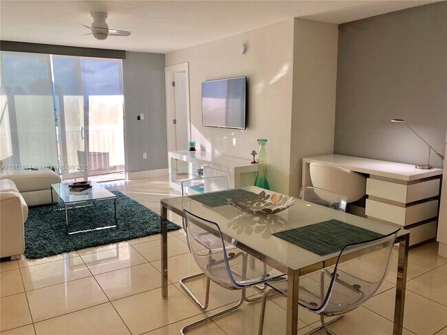 Building Photo - 401 Ocean Dr