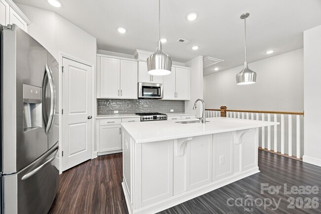 Building Photo - 1205 Kohler Ave