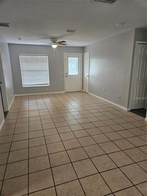 Building Photo - 375 Willow Song Ct