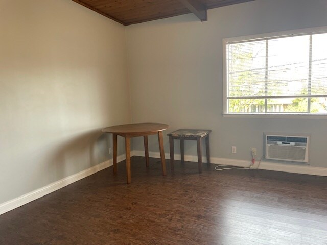 Left corner from Entry - 400 S Ashland Ave