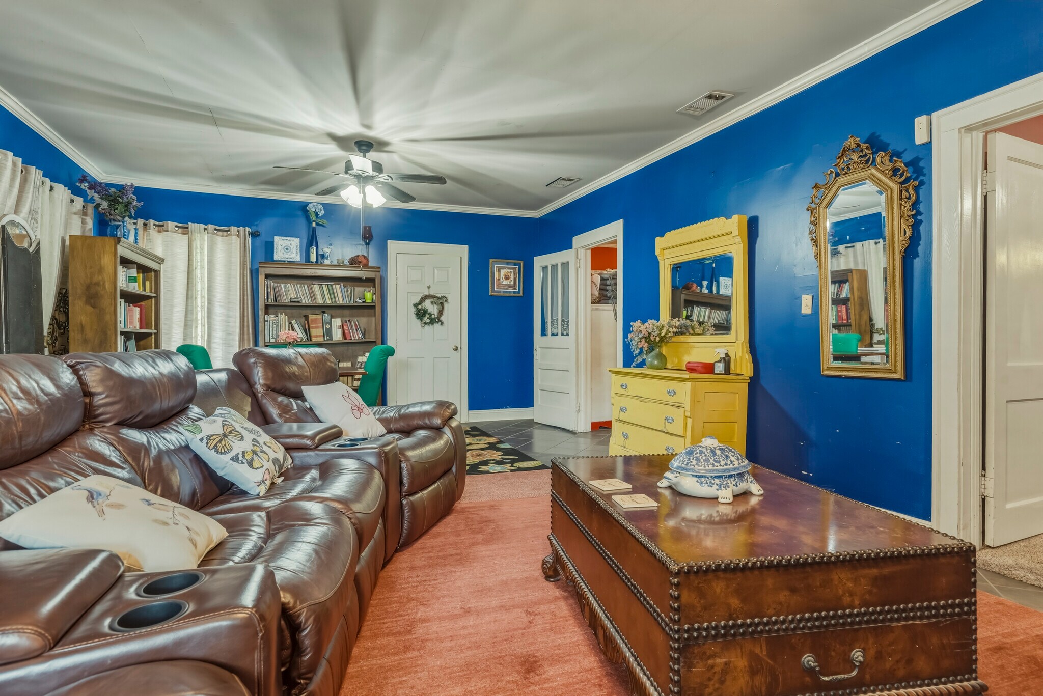 Building Photo - 412 Pinehill Dr
