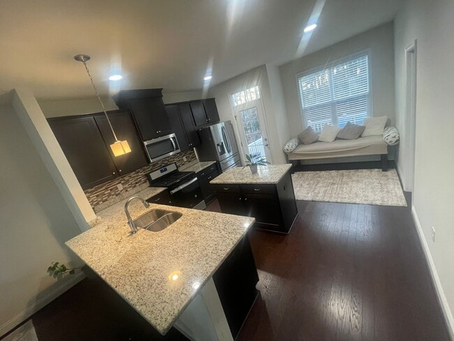 Building Photo - 10516 Seneca Falls Pl