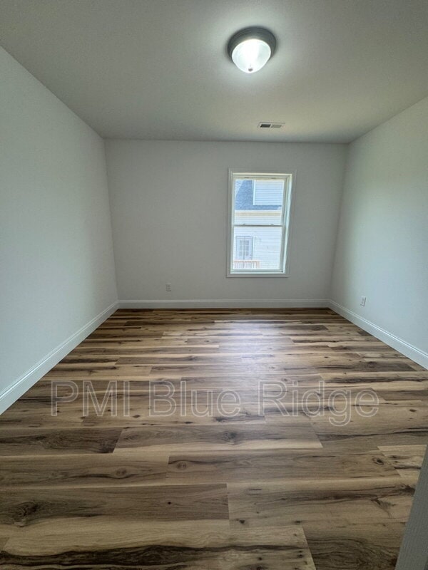 Building Photo - 321 Quinn Hill Ln