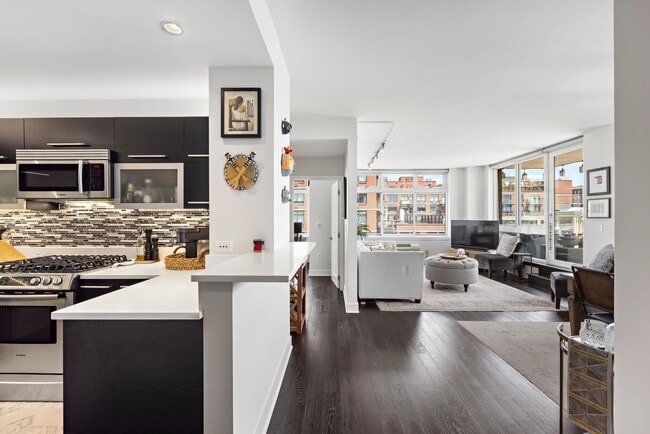 Building Photo - 1450 Washington St