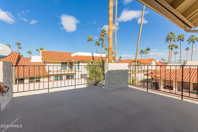 Building Photo - 5537 N 71st St