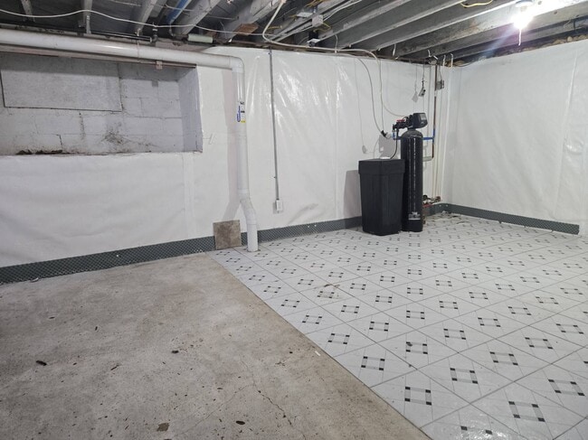 Building Photo - 154 W 23rd St