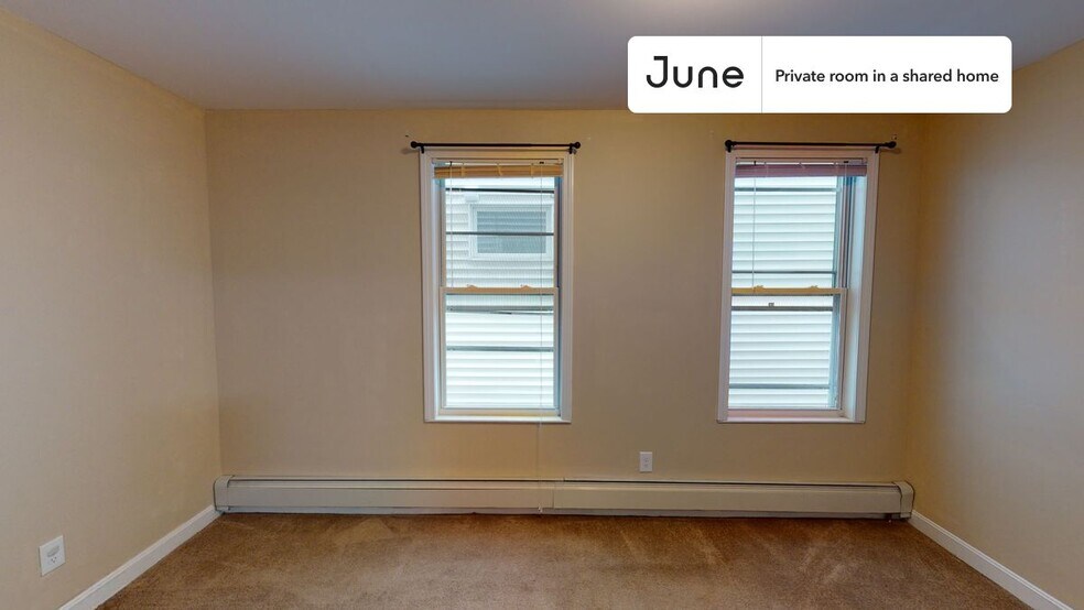 Building Photo - Room in Shared 3 bed/1 bath home