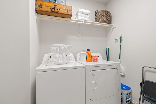 Building Photo - 3806 Winged Dove St