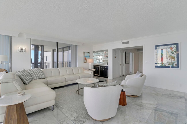 Building Photo - 5380 N Ocean Dr