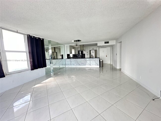 Building Photo - 3800 S Ocean Dr