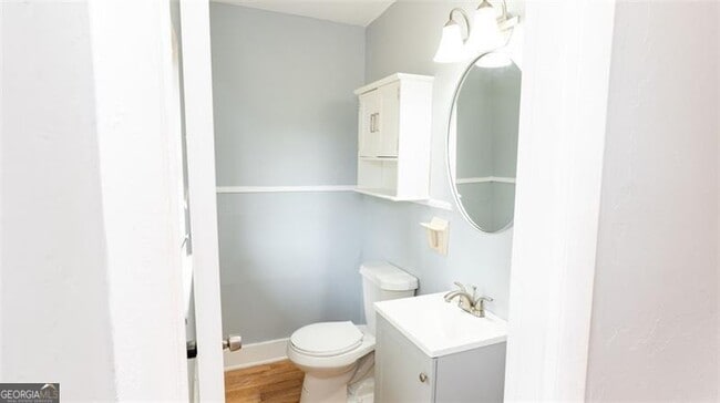 Building Photo - 2917 Cambridge Dr SW