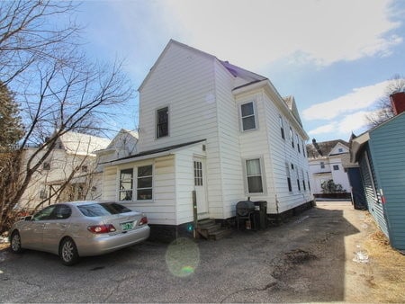 Building Photo - 372 North St