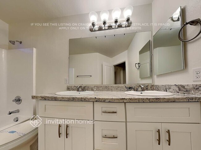 Building Photo - 3845 W Goldmine Mountain Dr