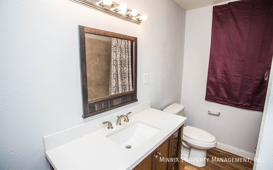 Building Photo - 1320 60th St