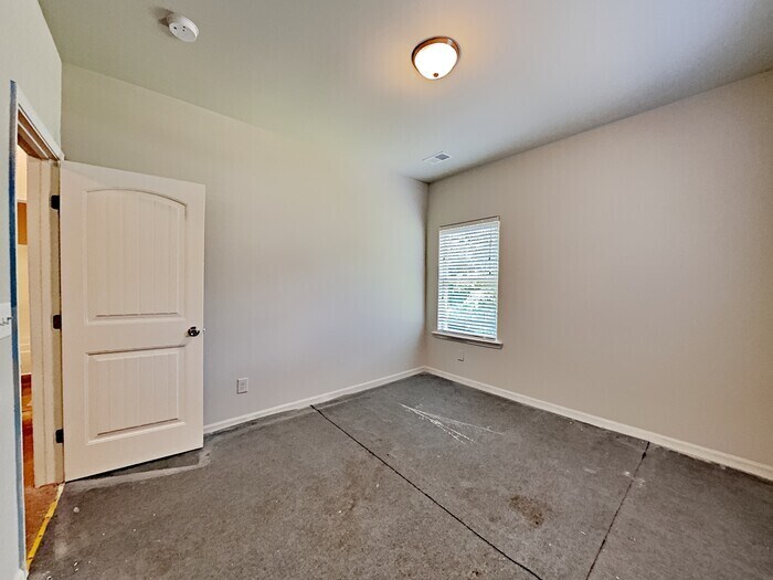 Building Photo - 385 Yasmine Cove