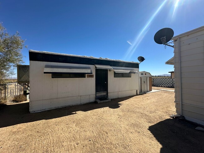 Building Photo - Gorgeous Manufactured Home