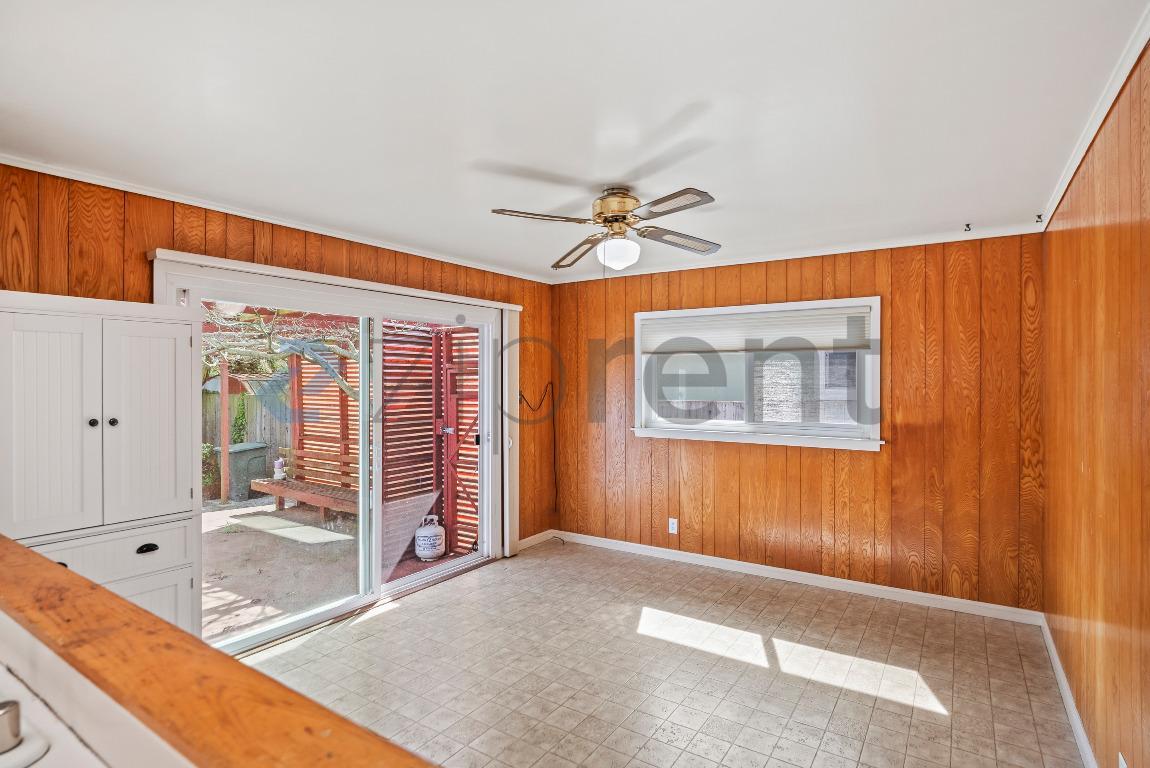 Building Photo - 1170 Glenview Dr