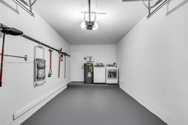 Building Photo - 15057 SW 32nd St