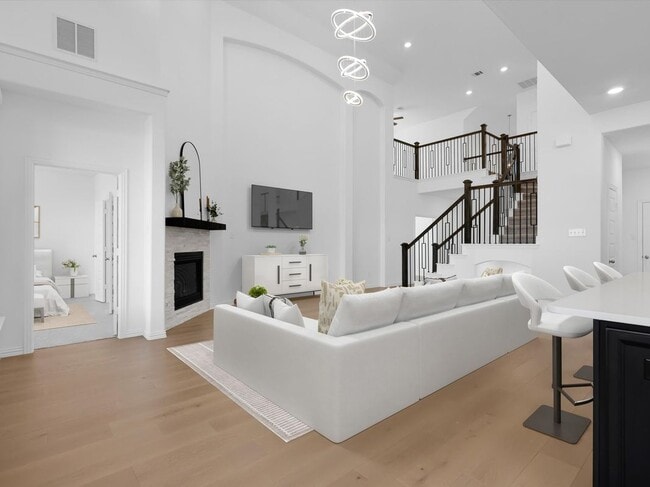 Building Photo - 1303 Wheelwright Dr