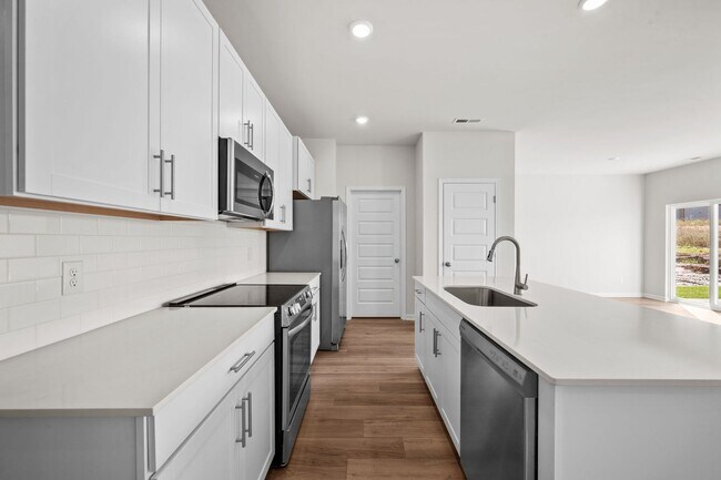 Building Photo - Move-in Specials Available! Beautiful New Construction!