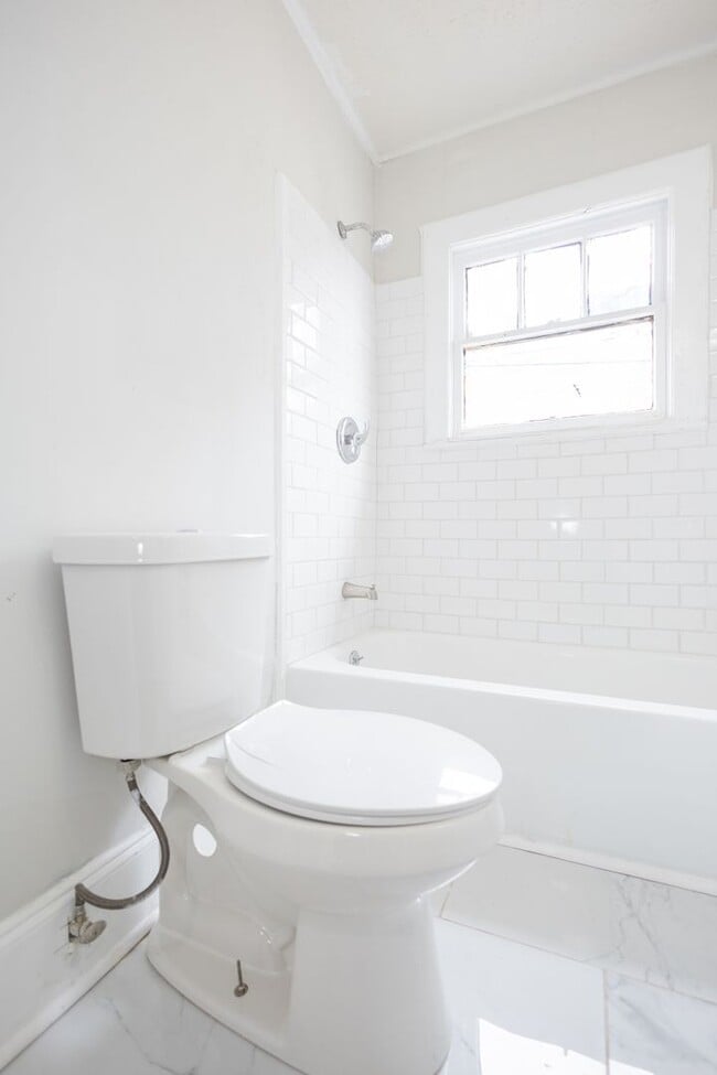 Building Photo - 486 Hammond Dr