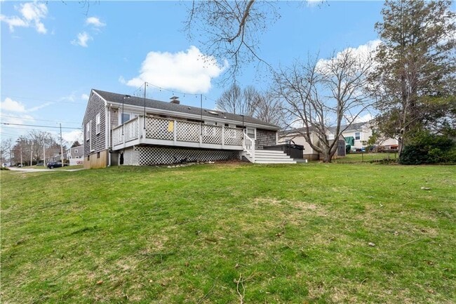 Building Photo - 3 Paul Ave