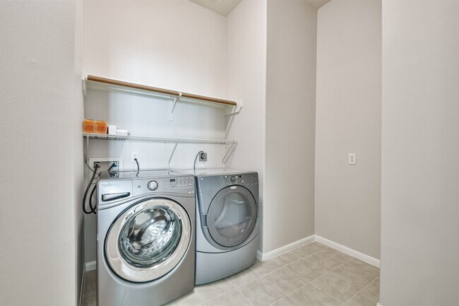 Building Photo - 15911 Pleasant Green Cir