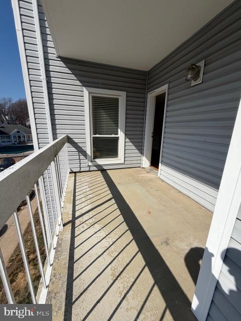 Building Photo - 3175 Summit Square Dr