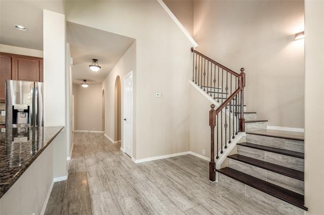 Building Photo - 707 Crestridge Cir