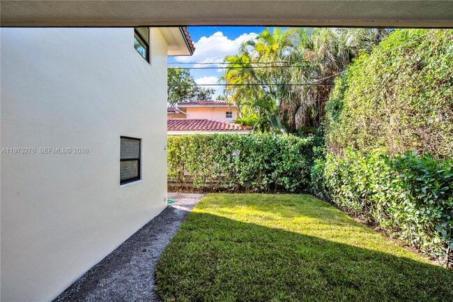 Building Photo - 600 San Antonio Ave