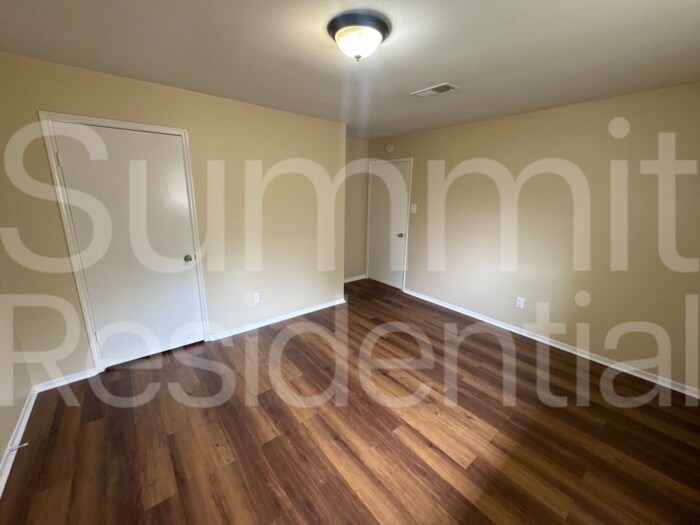 Building Photo - 7214 Foxbend Ln