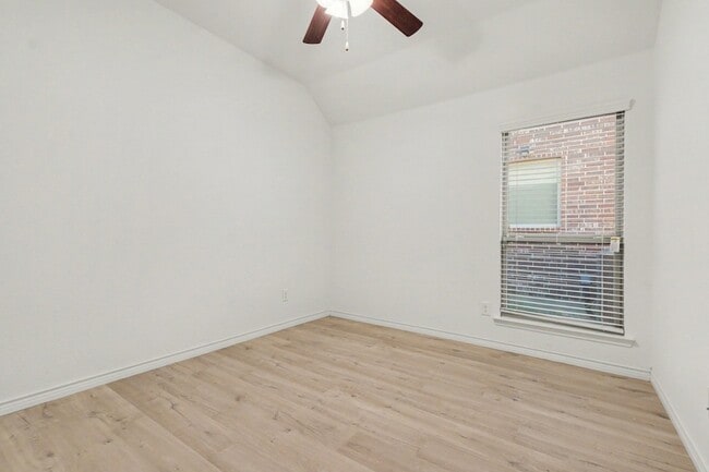 Building Photo - 10020 Levelland Pl