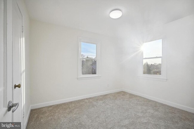 Building Photo - 2711 Elnora St