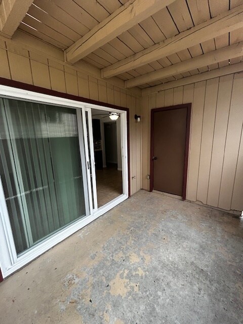 Building Photo - 6560 College Grove Dr