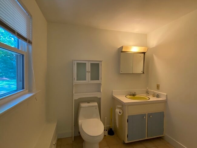 Building Photo - 13 Oxbow Rd