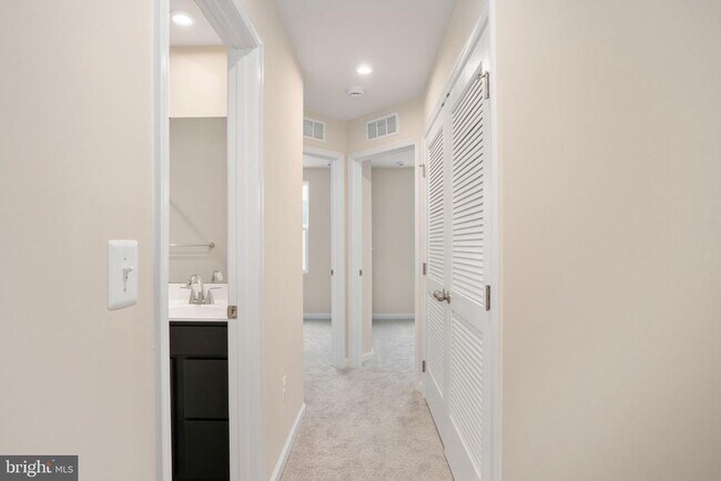 Building Photo - 7263 Congressional Cir