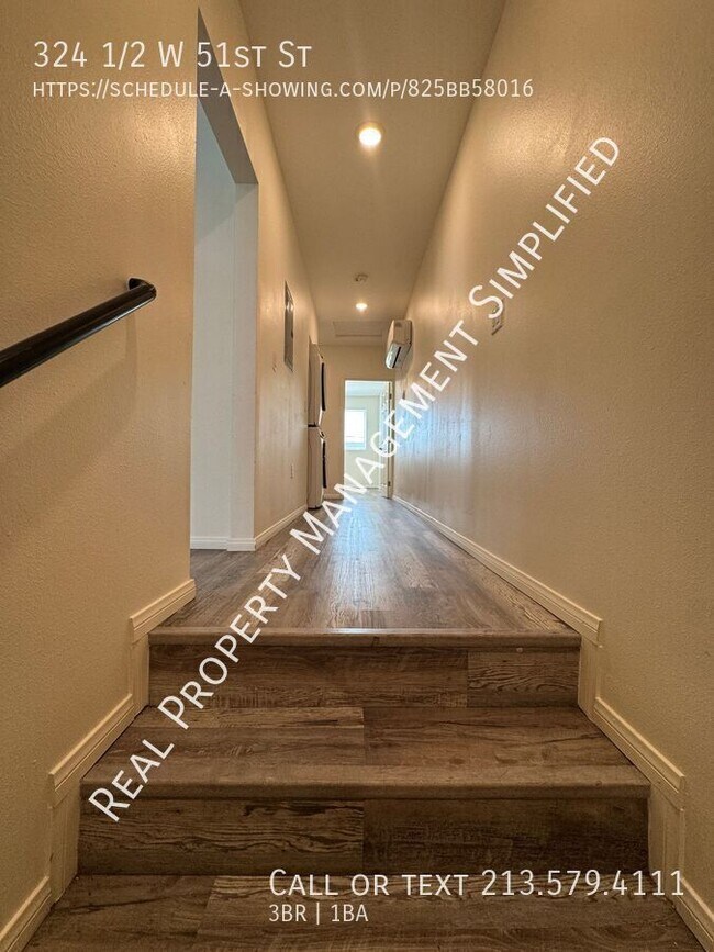 Building Photo - 324 1/2 W 51st St-