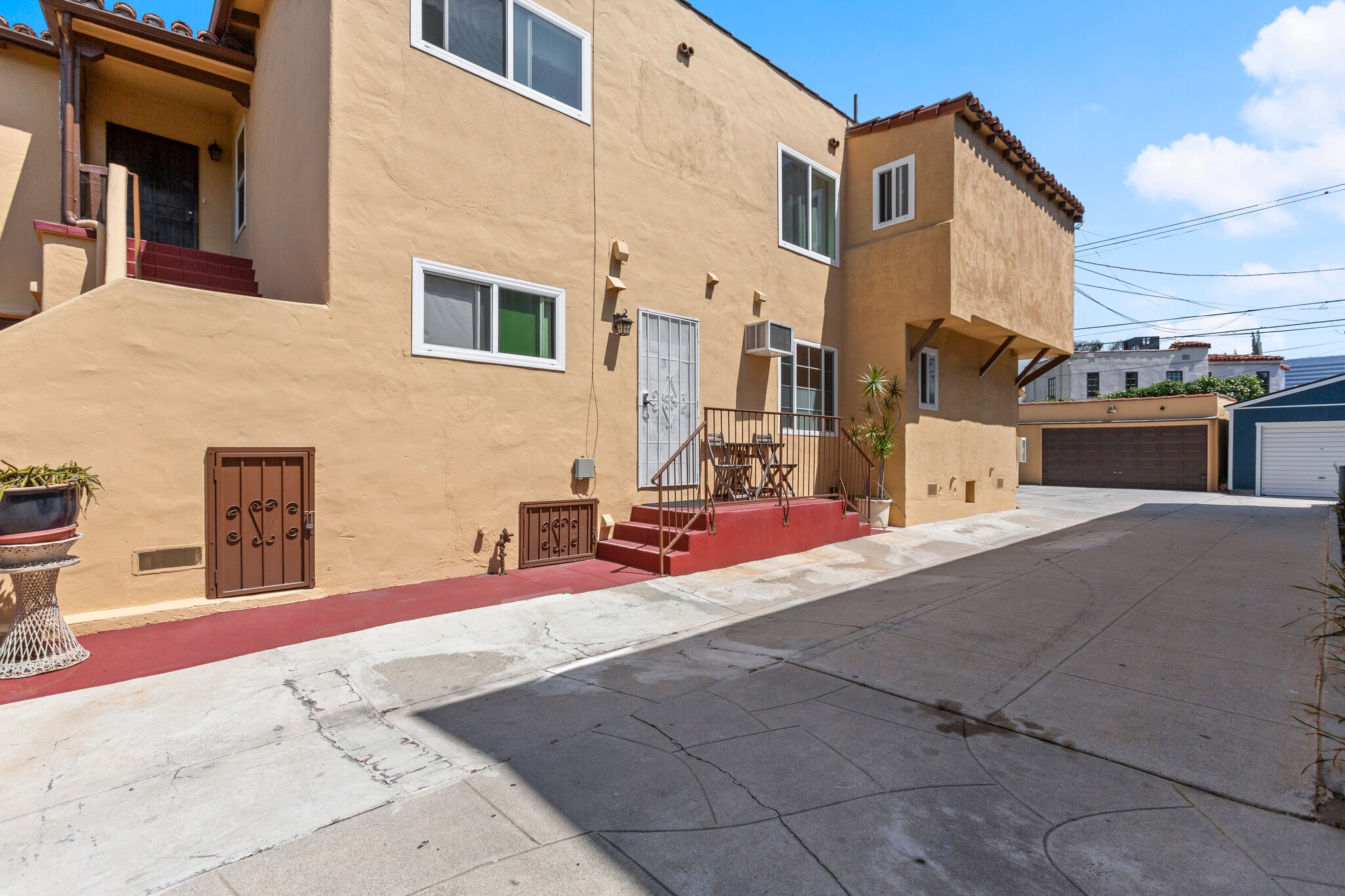 Building Photo - 8026 Blackburn Ave