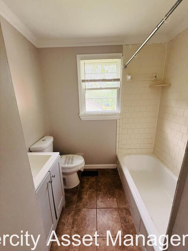 Building Photo - Newly Renovated- BONUS ROOM, Section 8 Friendly and ready for a speedy move in!!!! Call Today!!!