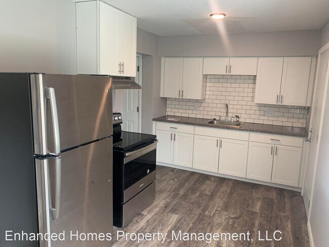 Building Photo - 2722 Magnolia Dr