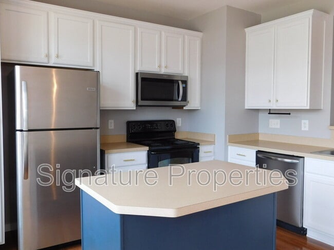 Building Photo - 8197 Belton Cir