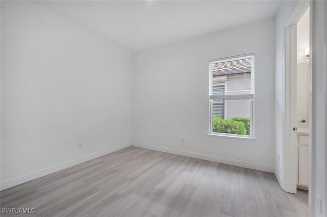 Building Photo - 8147 Lucello Ter S