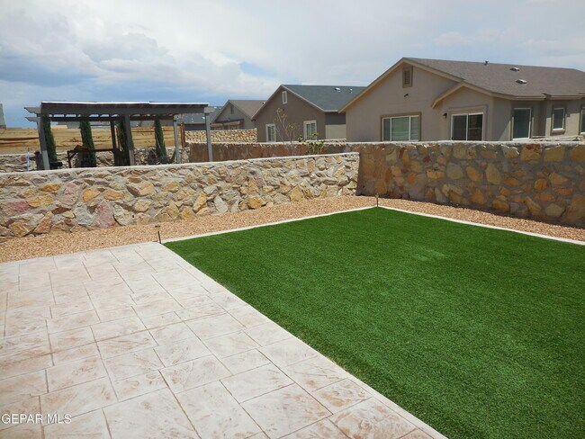 Building Photo - 14374 Kayla Mia Dr