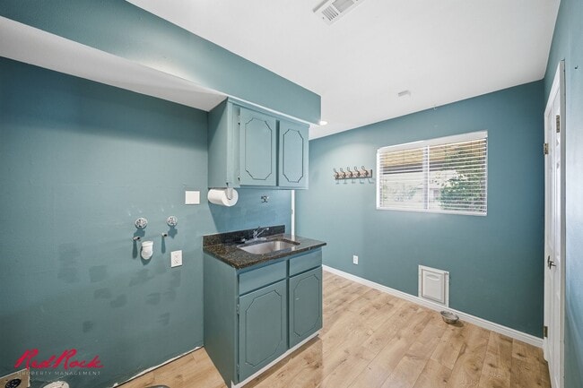 Building Photo - Lovely 4 Bedroom Home in Santa Clara