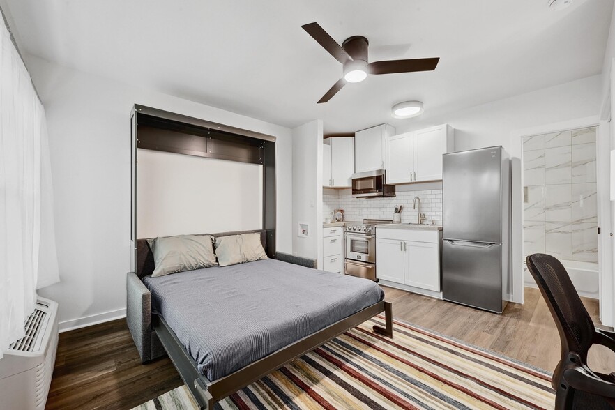 Building Photo - 2802 Whitis Avenue