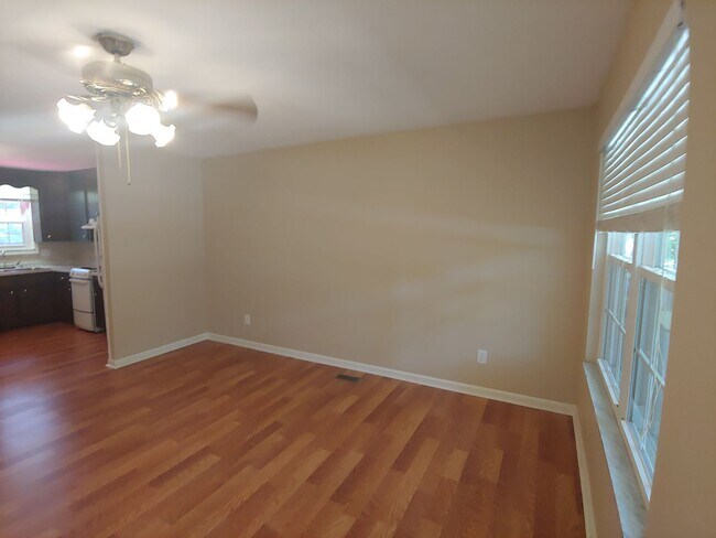 Building Photo - 1835 Portland Avenue