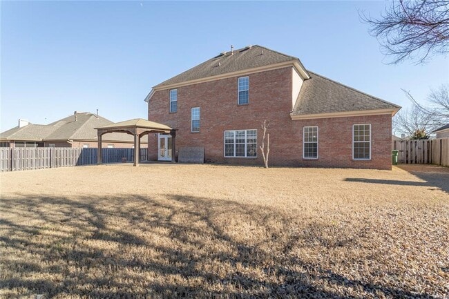 Building Photo - 8855 Marston Way